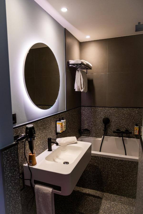 Mah Hotel Saint-Ghislain Екстер'єр фото